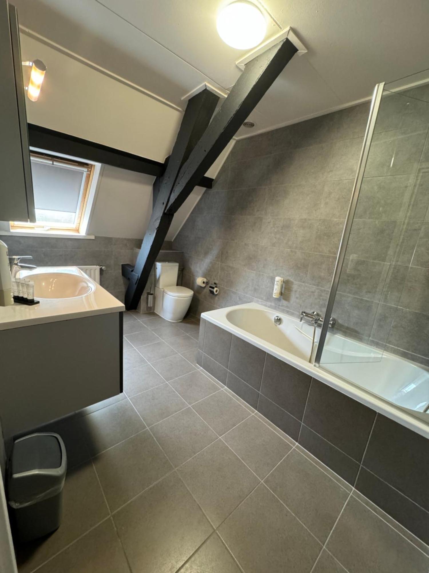 Bed and Breakfast Ouwe Schuure Esclusa Exterior foto